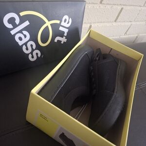 Art Class Kids Sneakers- NIB